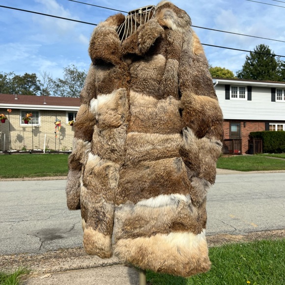 The most absolutely stunning, super soft Fur Coat I’ve ever owned - Picture 7 of 10
